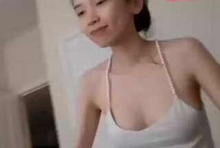 My sister-in-law answered my mother’s phone call while giving me a blowjob