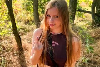The young girlfriend of the guy sucked in nature