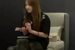 I booked a date with a pretty girl today, but my sister messed it up -7BOSS