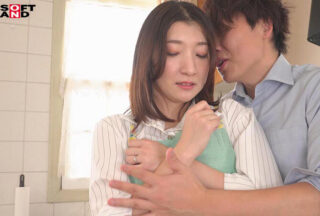 SDNM-553 “”My Husband’s And Daughter’s Delicious Smiles Are My Greatest Happiness.”” The First Affair Experience Of A Cheerful Mom Who Is Good At Cooking. Arisawa Mayuka 36 Years Old Married For 8 Years Lives In Hyogo Prefecture Mother Of A 6-year-old Daughter.”