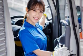 START-350 NTR During Delivery: Newly Married Wife Yotsuba Kominato Is Attacked In The Car While Accompanying A Married Veteran Driver On A Delivery