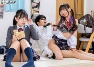 HUNTC-053 [A skinny girl with the top academic score and a slut girl with the top sex score] Two extreme xxxhood friends compete for my cock in a 3P! I’m interested in you