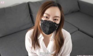 The seductive sister in 100D thick stockings gives her brother