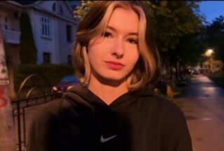 He gave his young girlfriend some wine and then put his dick in her mouth