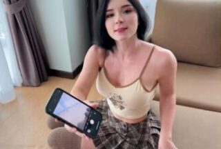 Russian chick in a short skirt wants sex like in the movies