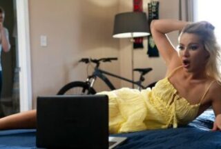 The mother wanted anal sex with her stepson like in a porn movie