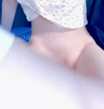 Being shocked by Baihu’s little daughter driving a car in the wild