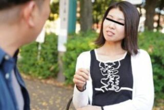 Picking up a lovely wife under the pretext of checking her fashion!