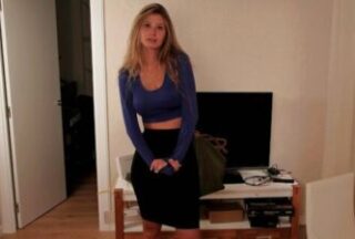 Russian chick paid for the night with her wet pussy