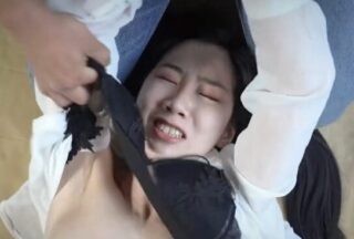 The black silk hip skirt inspector goddess was raped and knocked unconscious