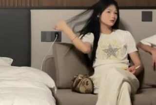 Dated an 18-year-old girl with big legs and only 88 pounds – Ouyang Ke