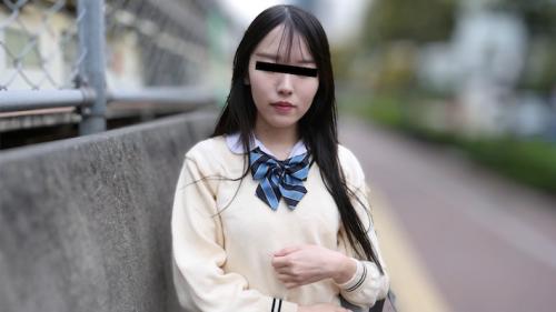 10Musume Natural Amateur 081425_01 Pranking a uniform girl on the train Yamashita Moeka Yamashita Moeka