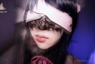 Thunder General Barefoot Valentine’s Day Blowjob Footjob