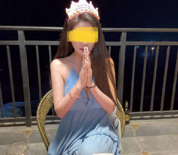 A stunning married woman’s birthday date was perfect for a date with cola and popping candy – she was absolutely blown away!