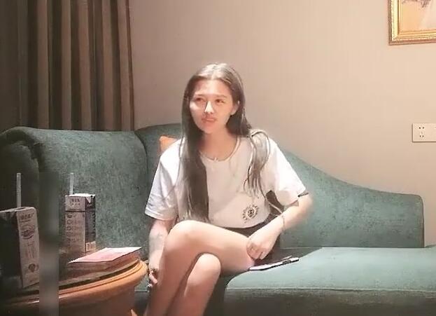 Mr. Shen (91) and the beautiful woman with a full-sleeve tattoo (12-5)