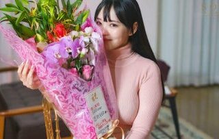 STARS-812 With boobs all the time