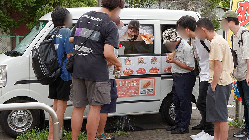 Uncensored SGKI-071 Popular AV Actresses Take On The Challenge! Sell Hot Dogs While Squirting In The Ikasare Stall! Aizuki Himari Kosaka Himari