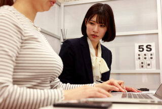 AKDL-356 Nipple-Climaxing Breast-Enhancing Massage Parlor: My Nipples Are So Small I Ended Up Orgasming At The Breast-Enhancing Massage Parlor: Rie Miyagi