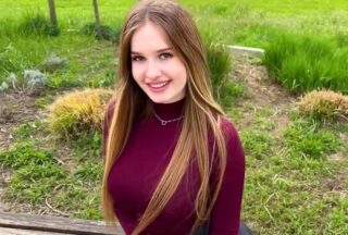 The pick-up artist lured a Russian girl with big tits to his place