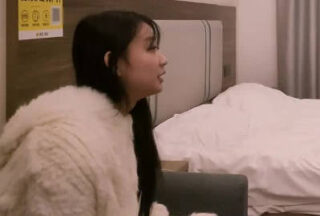 Today I met up with a young woman named Deng Ximen who was secretly working part-time to earn extra money.