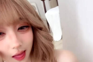 Unprotected sex with a blonde, psychedelic loli girl
