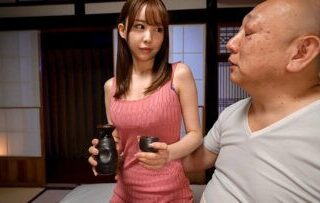 Uncensored URKK-081 The Perverted Landlord Next Door Rubs