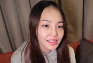 A busty girl with an unbelievable figure who can charm even without makeup – her body is unbelievable! (EP.1)