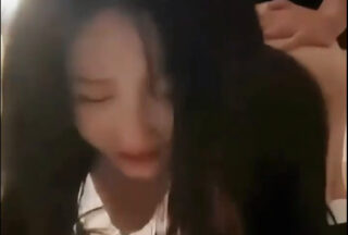 National treasure-level goddess goes out with her master to meet a single man