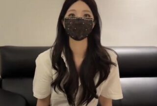 Sister-in-law and brother-in-law engage in illicit sexual relations; the beautiful sister-in-law uses her oral skills to fiercely suck on a penis – Panpan