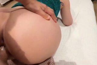 The secretary’s ass is at the boss’s mercy – fat-butt sister-in-law