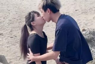 The little girl’s first time doing erotic things at the beach was so exciting that she was even seen by passersby – slutty little girl